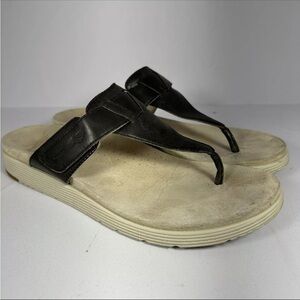 Dansko Cece Women’s EU 41 US‎ 10 Black Leather Thong Adjustable Comfort Sandals